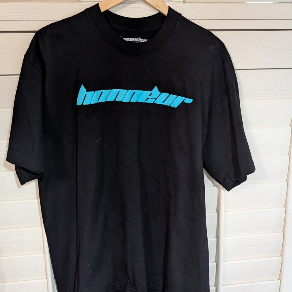 Honneur Maison du Monde Large Black and Teal T-Shirt